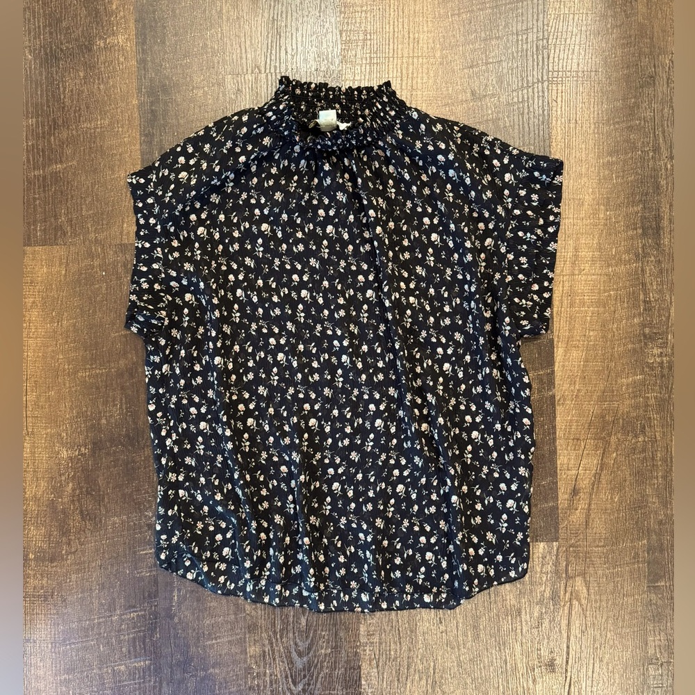Women’s floral top